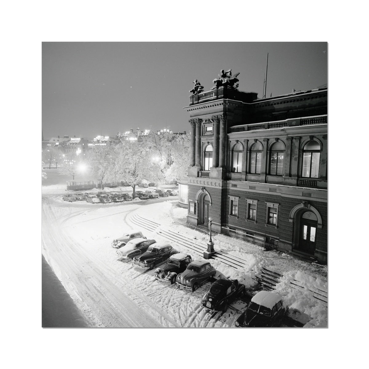 Opernhaus Zürich, ca 1952. Fine Art Print