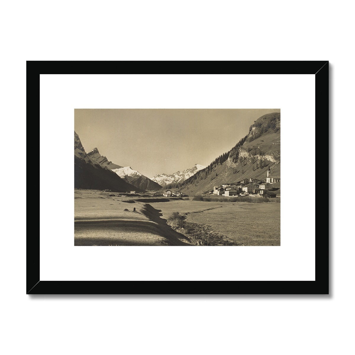 Splügen gegen Rheinwaldgebirge, ca 1930. Gerahmt und hängefertig