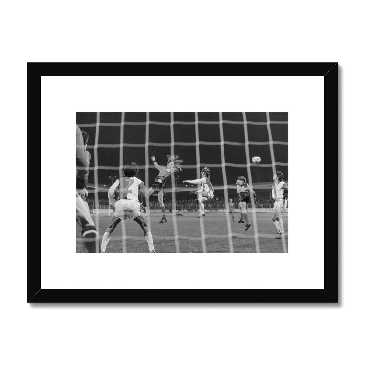 Zürich Derby GC vs FCZ März 1975 - Schweizer Fussballgeschichte Framed & Mounted Print