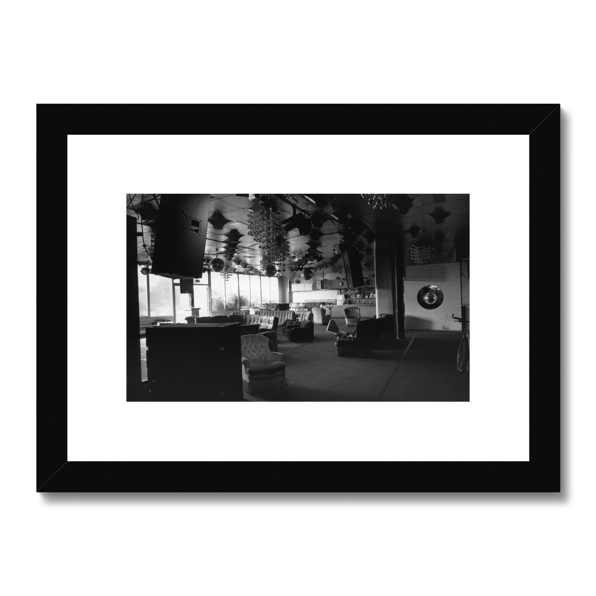 Zürich Dachkantine 2004 Moderne Stadtarchitektur - Zeitgenössische Schweizer Urbanität Framed & Mounted Print