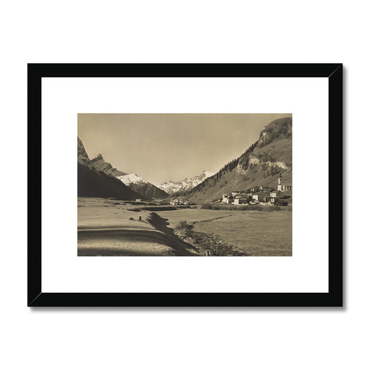 Splügen gegen Rheinwaldgebirge, ca 1930. Gerahmt und hängefertig