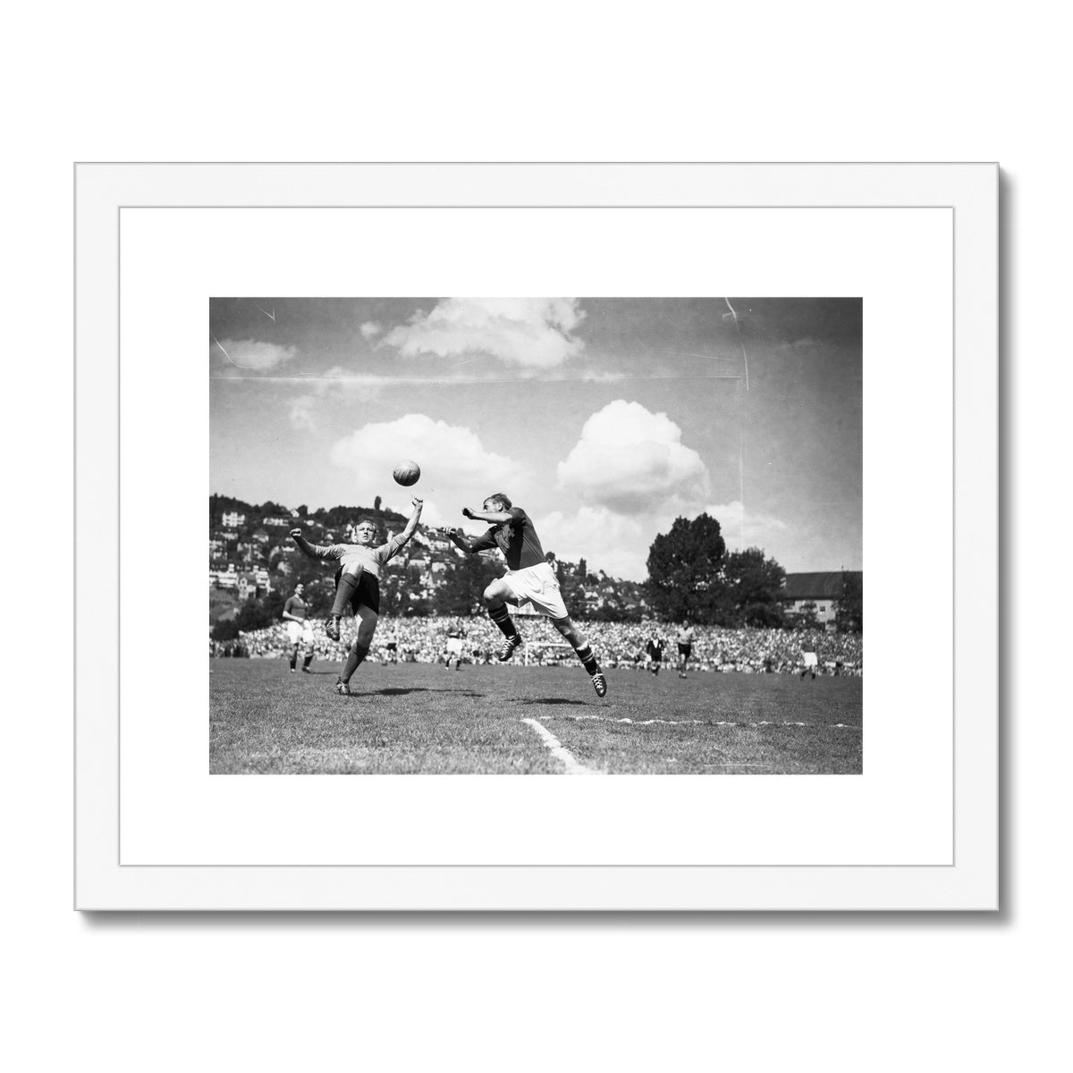 Fussball-Weltmeisterschaft 1954 : Testspiel Schweiz – Holland 3:1 (2:1) im Stadion Hardturm in Zürich. Gerahmt und hängefertig